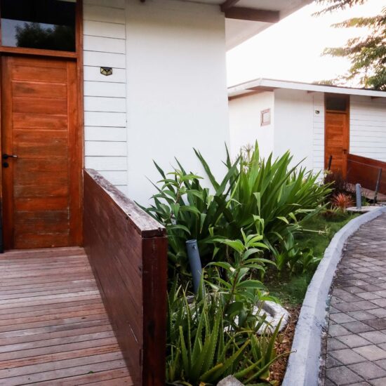 DISINI LOMBOK, BUNGALOW ASMAT SELONG BELANAK, LOMBOK